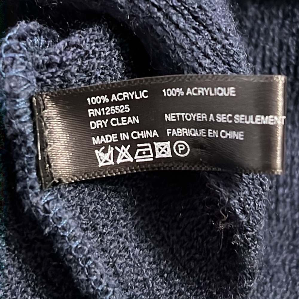 Scarf - Picture 4 of 4
